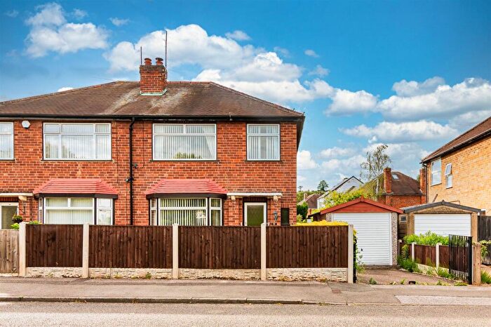 3 Bedroom Semi-Detached House For Sale In Chesterfield Drive, Burton Joyce, Nottingham, NG14