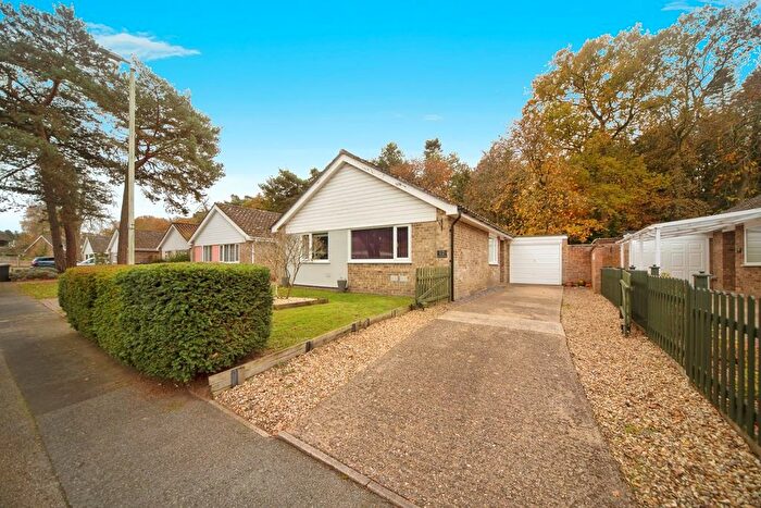 3 Bedroom Detached Bungalow For Sale In Woodlands Way, Mildenhall, Bury St Edmunds, IP28