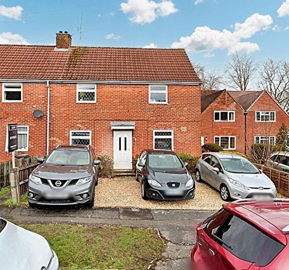 4 Bedroom Semi-detached House To Rent In Battery Hill, Winchester, SO22