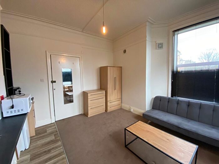 Studio To Rent In Windmill Road, Brentford, TW8