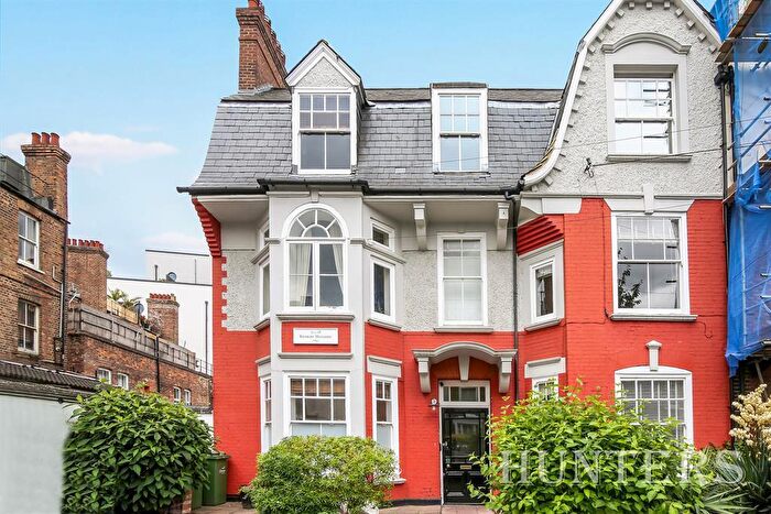 2 Bedroom Apartment To Rent In Kenbury Street, SE5