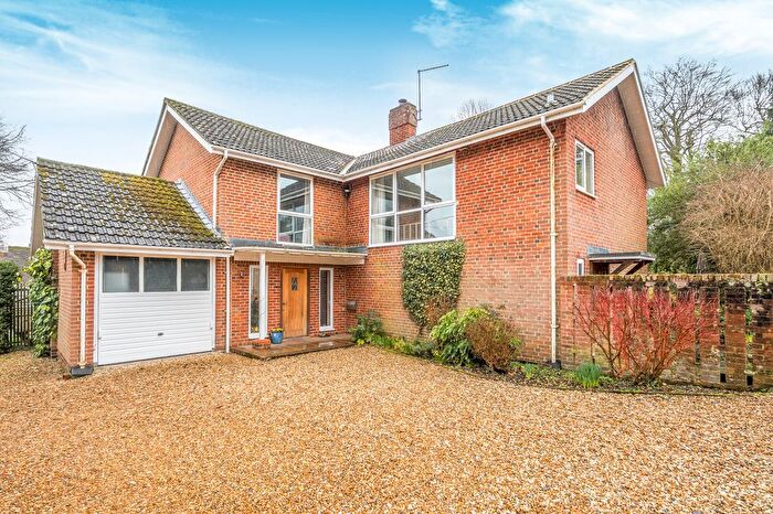 5 Bedroom Detached House For Sale In Itchel Lane, Crondall, Farnham, GU10