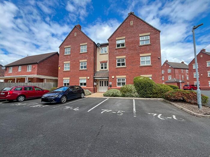 2 Bedroom Flat To Rent In Flat Marland Way, Stretford, M32
