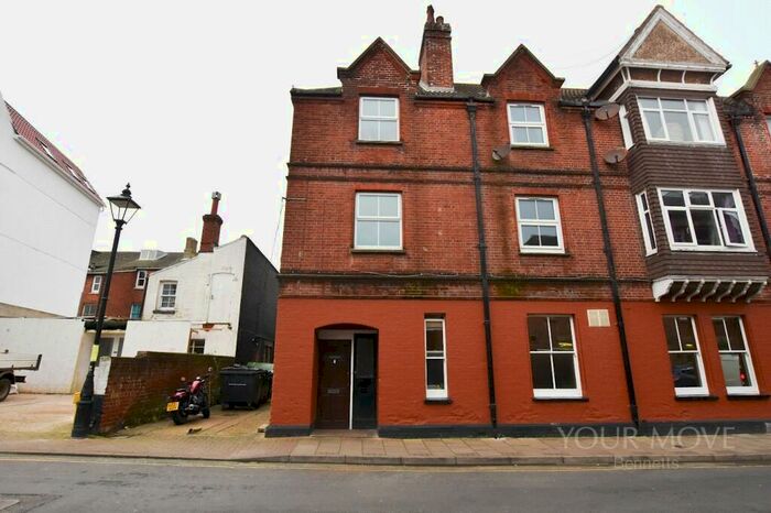 2 Bedroom Maisonette For Sale In Bond Street, Cromer, Norfolk, NR27
