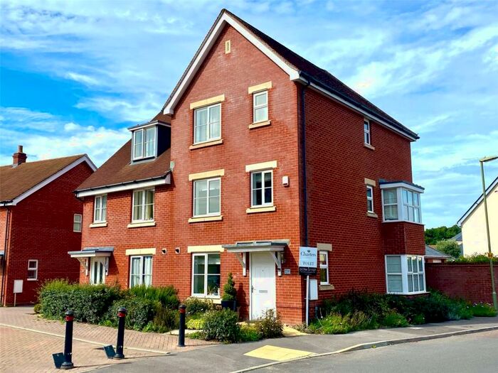 4 Bedroom Town House To Rent In Withers Road, Romsey, Hampshire, SO51