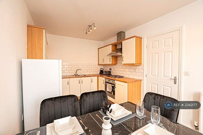 4 Bedroom Semi-Detached House To Rent In Deansleigh, Lincoln, LN1