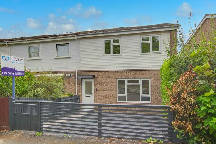 3 Bedroom End Of Terrace House For Sale In Monarch Road, Eaton Socon, St. Neots, PE19