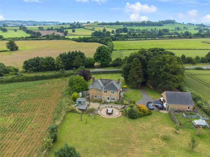 4 Bedroom Detached House For Sale In Riding Gate, Wincanton, Somerset, BA9