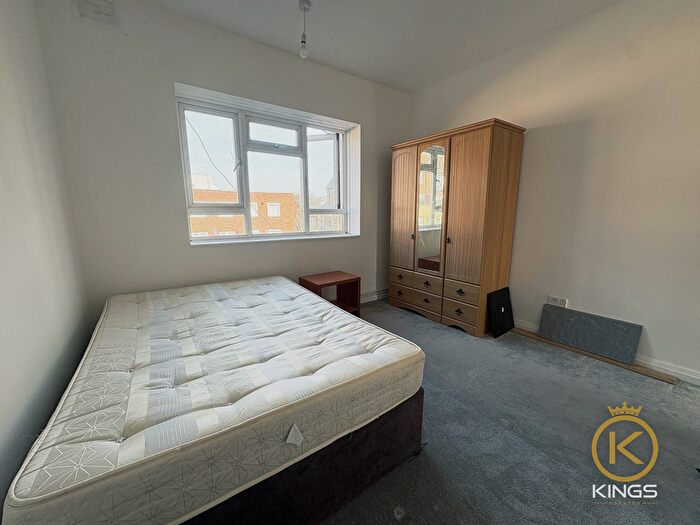 2 Bedroom Flat To Rent In Palmerston Road, Southsea, Portsmouth, Hampshire, PO5