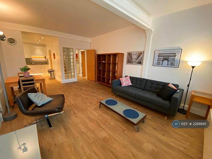 1 Bedroom Flat To Rent In Hill House, London, EC1Y