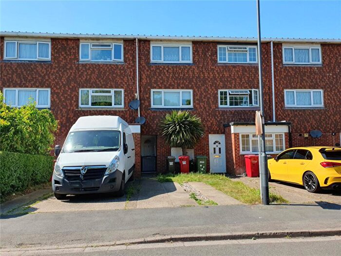 3 Bedroom Terraced House For Sale In Cheviot Road, Langley, Berkshire, SL3