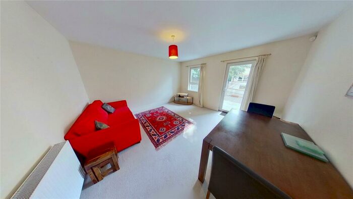 1 Bedroom Property To Rent In Clockmill Lane, Edinburgh, EH8