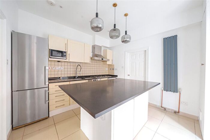 1 Bedroom Flat To Rent In Cornwall Road, London, N15