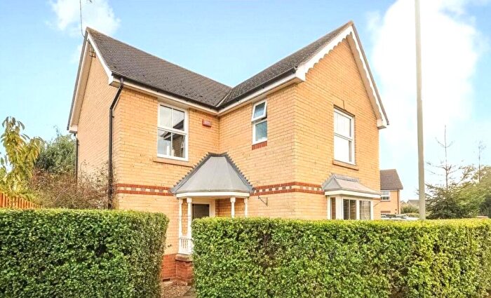 3 Bedroom Detached House To Rent In Monks Lode, Didcot, Oxfordshire, OX11