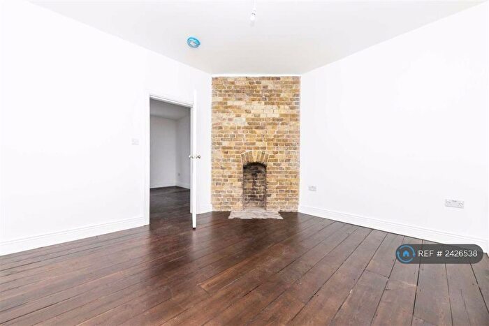 2 Bedroom Flat To Rent In Museum House, London, E2