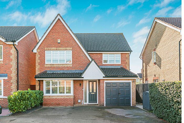 4 Bedroom Detached House For Sale In Boshers Gardens, Egham, Surrey, TW20