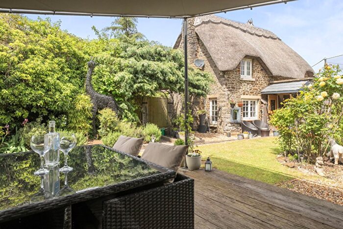 2 Bedroom Detached House For Sale In Sandy Lane, Chippenham, SN15