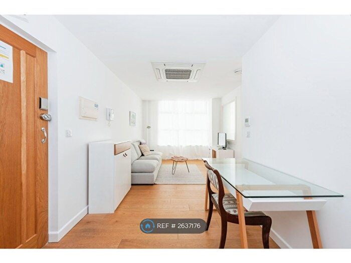 1 Bedroom Flat To Rent In Chertsey Road, Twickenham, TW1