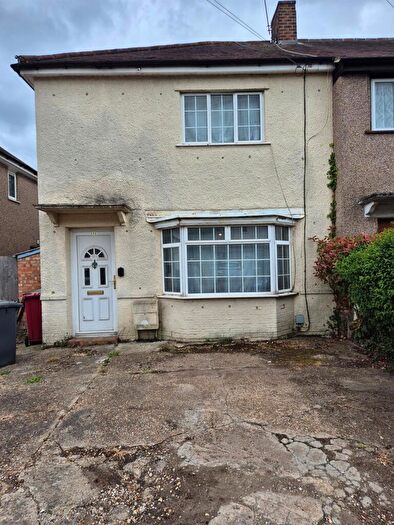 3 Bedroom End Of Terrace House For Sale In Waterbeach Road, Slough, SL1