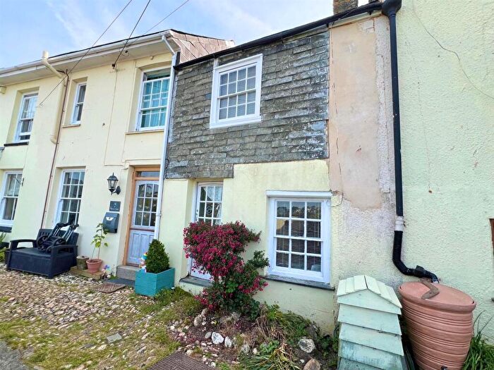 1 Bedroom Property For Sale In Mevagissey, Cornwall, PL26