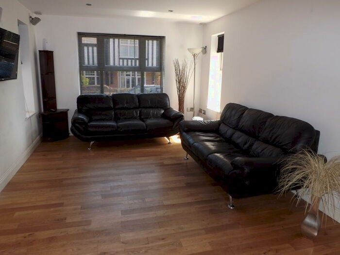 3 Bedroom House To Rent In Watson Avenue, Mansfield, NG18