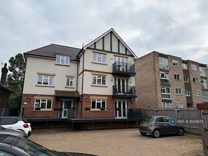 2 Bedroom Flat To Rent In L'ancresse Villas, Beckenham, BR3
