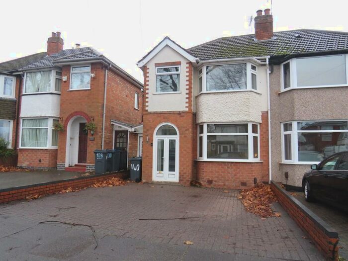 3 Bedroom Semi-Detached House To Rent In Whitecroft Road, Birmingham, B26