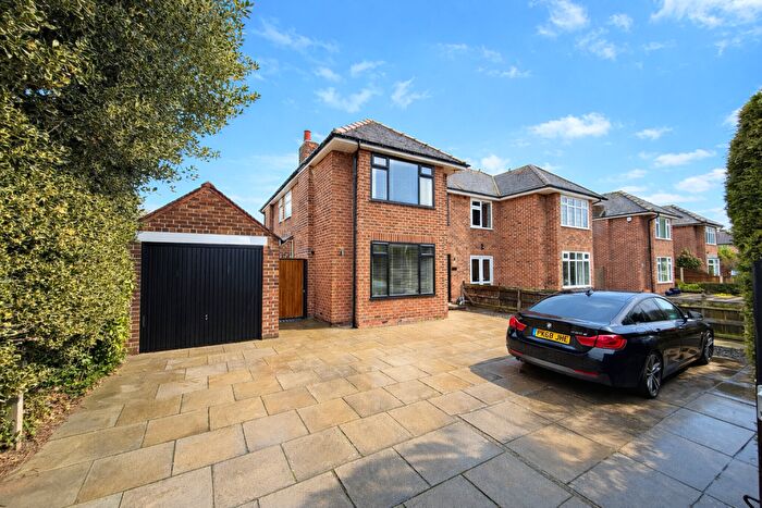 3 Bedroom Semi Detached House For Sale In Chesterfield Road, Ainsdale, Southport, PR8