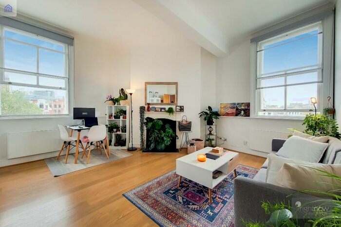 1 Bedroom Apartment To Rent In West Smithfield, London, EC1A