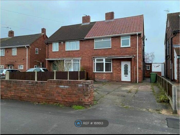 3 Bedroom Semi-Detached House To Rent In Shrewsbury Road, Worksop, S80