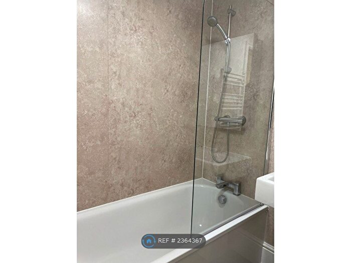 1 Bedroom Flat To Rent In Witney, Witney, OX28