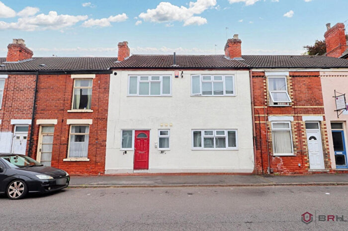 5 Bedroom Terraced House For Sale In Laneham Street, Scunthorpe, DN15