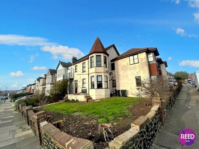 1 Bedroom Flat To Rent In Britannia Road, Westcliff On Sea, SS0