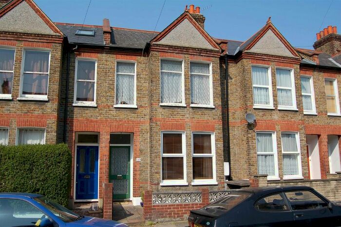 1 Bedroom Flat To Rent In Boundary Road, Colliers Wood, London, SW19