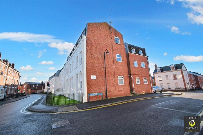 2 Bedroom Flat For Sale In Parliament Street, Gloucester, GL1