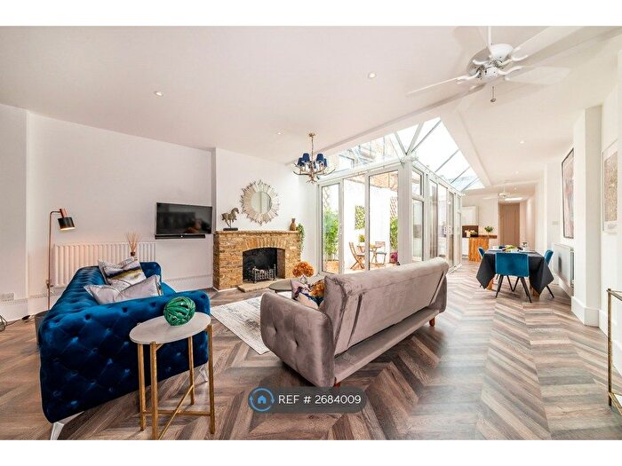 2 Bedroom Terraced House To Rent In Kramer Mews, London, SW5