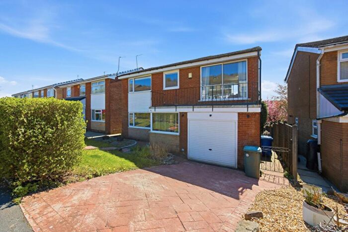 4 Bedroom Detached House For Sale In Oaklands Drive, Rawtenstall, Rossendale, BB4