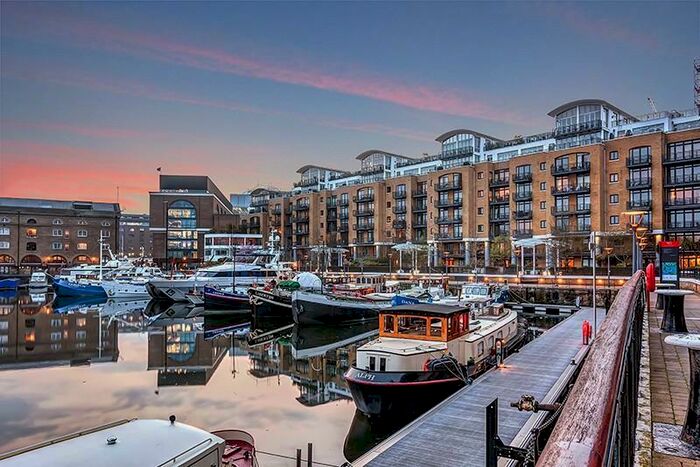 2 Bedroom Apartment To Rent In Merganser Court, Star Place, Wapping, St Katherines Dock, London, E1W