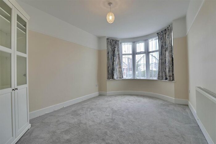 2 Bedroom Bungalow For Sale In South Road, Drayton, Portsmouth, PO6