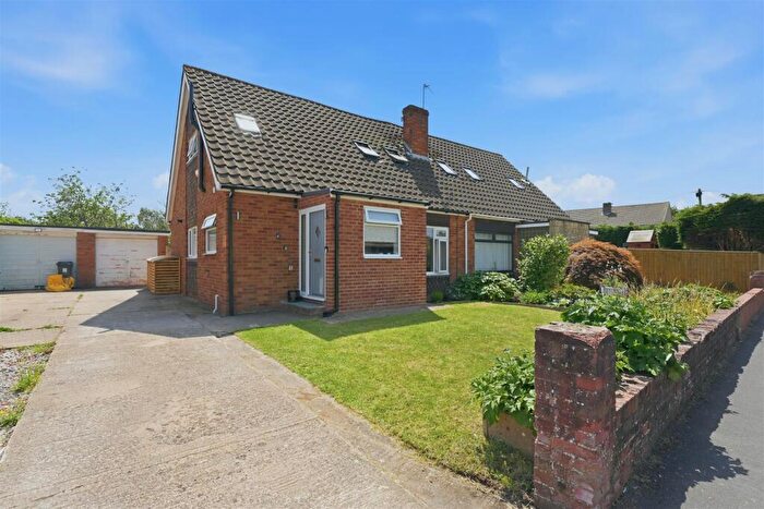 3 Bedroom Semi-Detached House For Sale In Branksome Drive, Winterbourne, Bristol, BS36