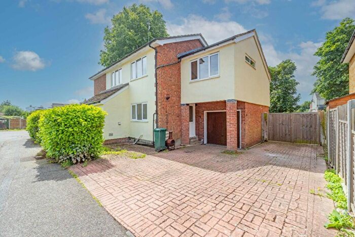 5 Bedroom Detached House For Sale In Lodge Court, Colchester, Essex, CO6
