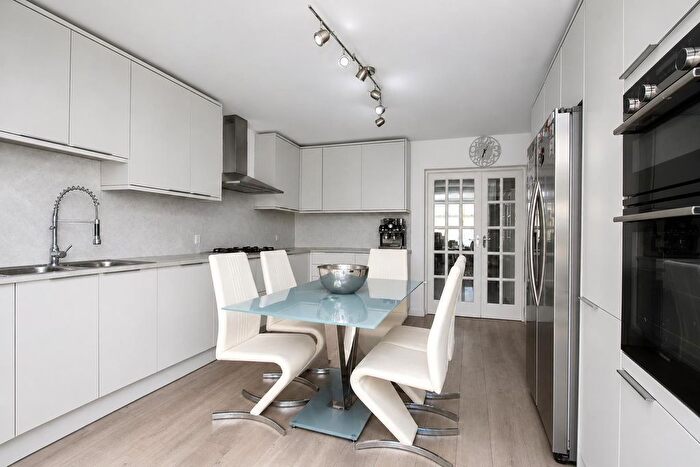 4 Bedroom Semi-detached House For Sale In Theobald Street, Borehamwood, WD6
