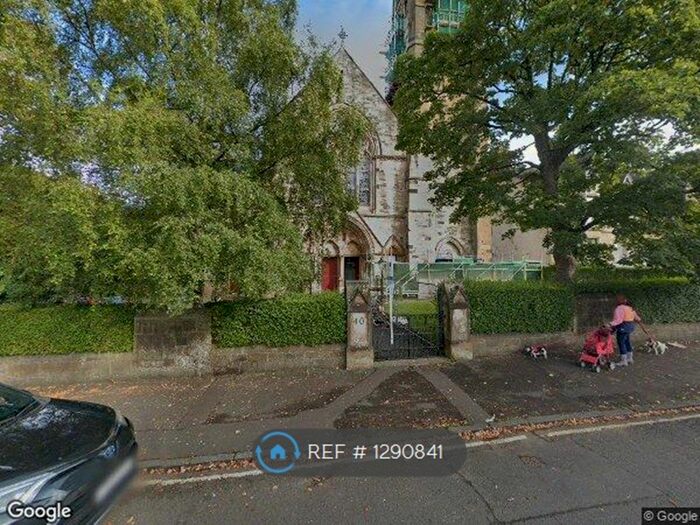 2 Bedroom Flat To Rent In Crosshill, Glasgow, G42