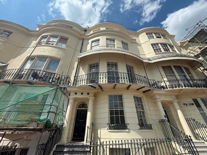 Studio To Rent In Regency Square, Brighton, ., BN1