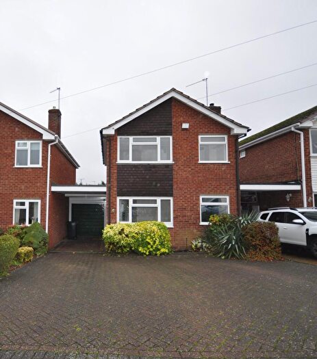 3 Bedroom Detached House For Sale In Herondale Road, Stourbridge, DY8