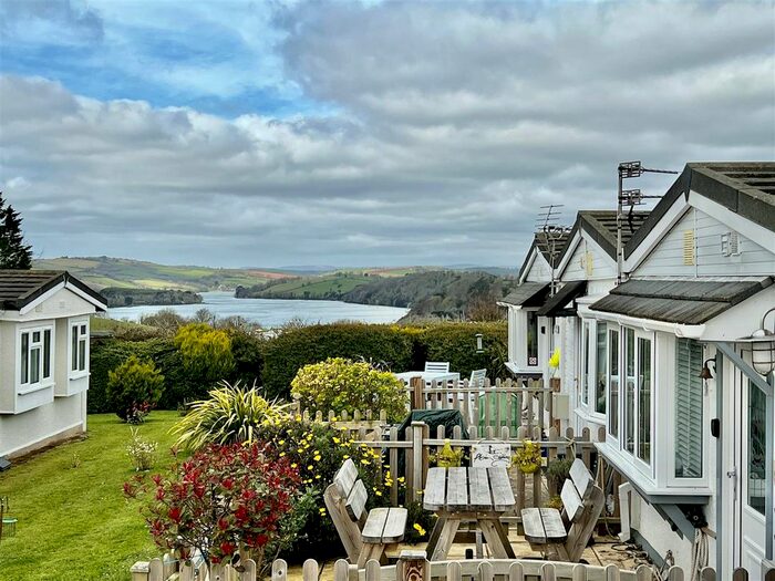 2 Bedroom Terraced Bungalow For Sale In Greenway Road, Galmpton, Brixham, TQ5