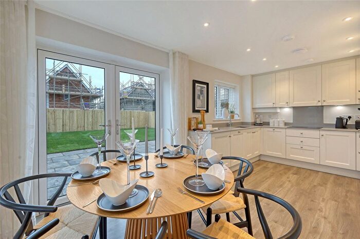 3 Bedroom Link Detached House For Sale In Foxglove Place, Watch House Green, Felsted, Dunmow, CM6