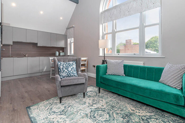 2 Bedroom Apartment To Rent In West Lodge, Raddlebarn Road, Selly Oak, Birmingham, B29