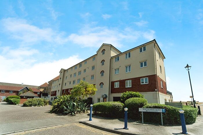 2 Bedroom Flat For Sale In Macquarie Quay, Eastbourne, BN23