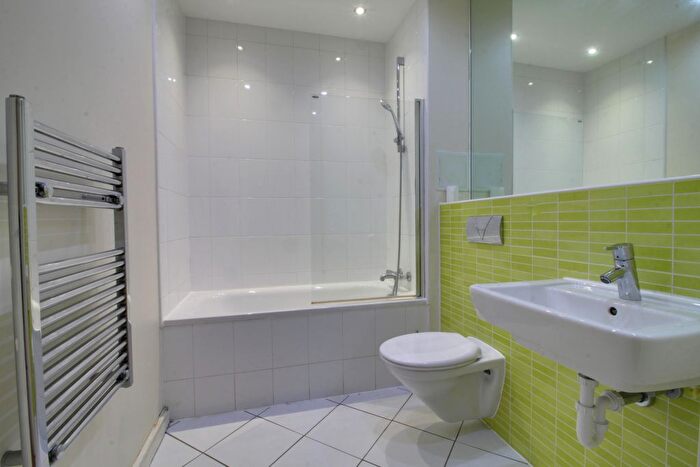 2 Bedroom Flat To Rent In Brindley House, Newhall Street, Birmingham City Centre, B3